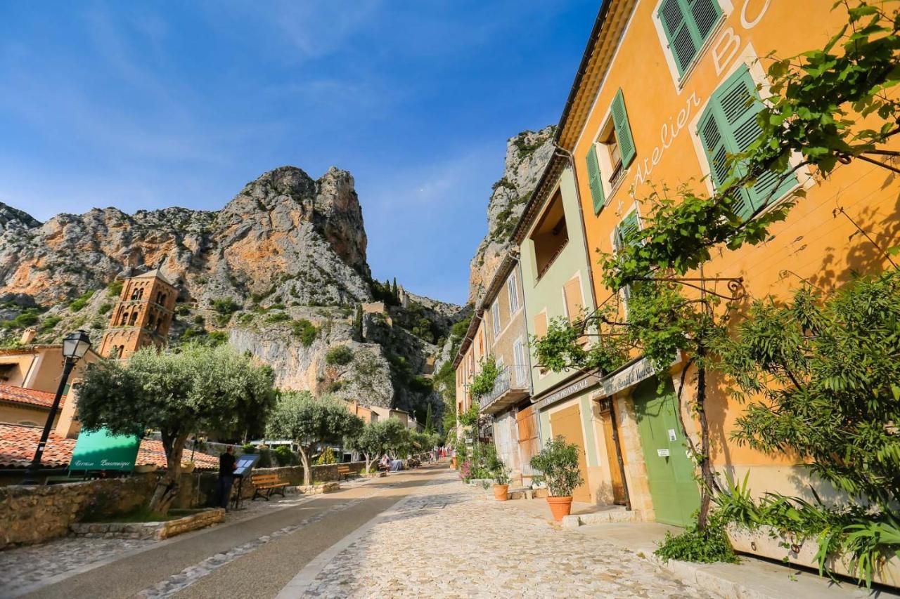 La Maison Des Collines Allemagne-en-Provence Exteriör bild